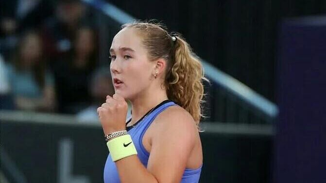 Андреева поднялась на одну позицию в чемпионской гонке WTA