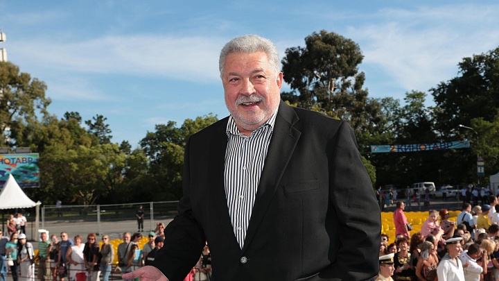 С Юлия Гусмана взыскали долг за коммуналку