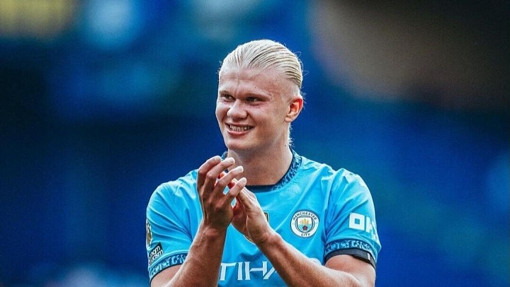 Рекордный гол Холанда помог "Манчестер Сити" обыграть "Фулхэм" в матче АПЛ