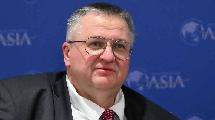 Оверчук оценил долю нацвалют в расчетах между Россией и Азербайджаном