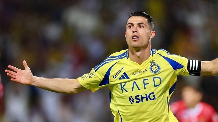 Гол Роналду не спас "Аль-Наср" от поражения в матче с "Аль-Кадисией"