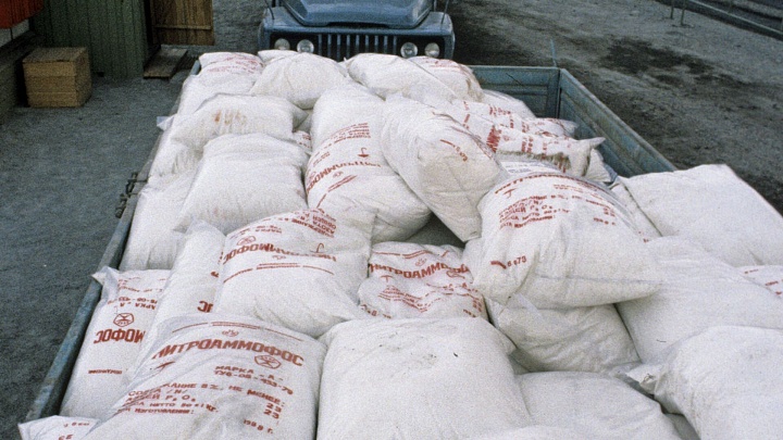 ЕС может лишиться четверти месячного импорта удобрений из России