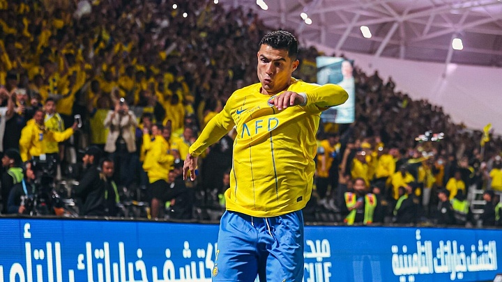 "Аль-Наср" разгромил "Аль-Васл" благодаря голу Роналду